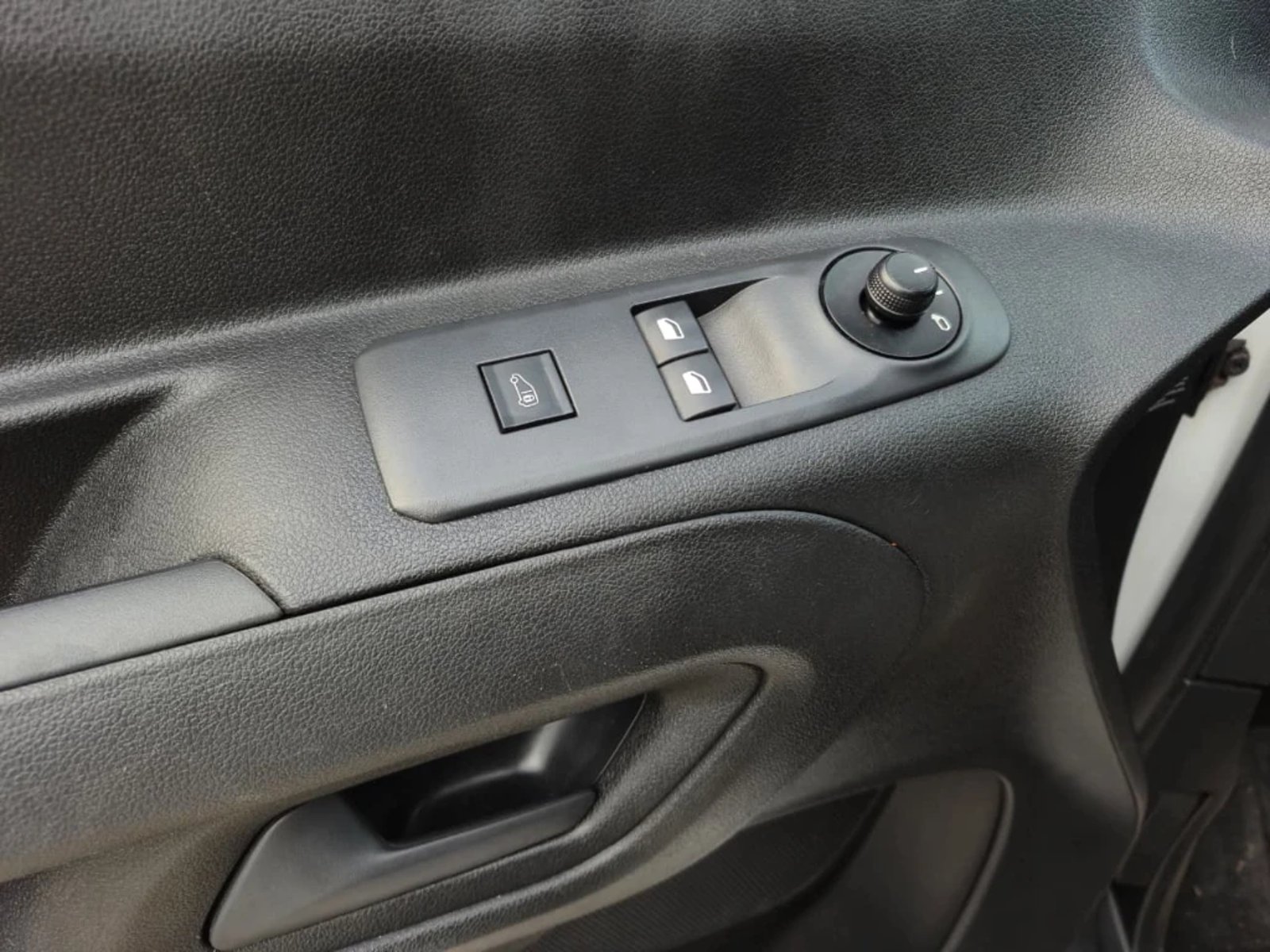 Citroën Berlingo 2024 - Imagen 15 de 20
