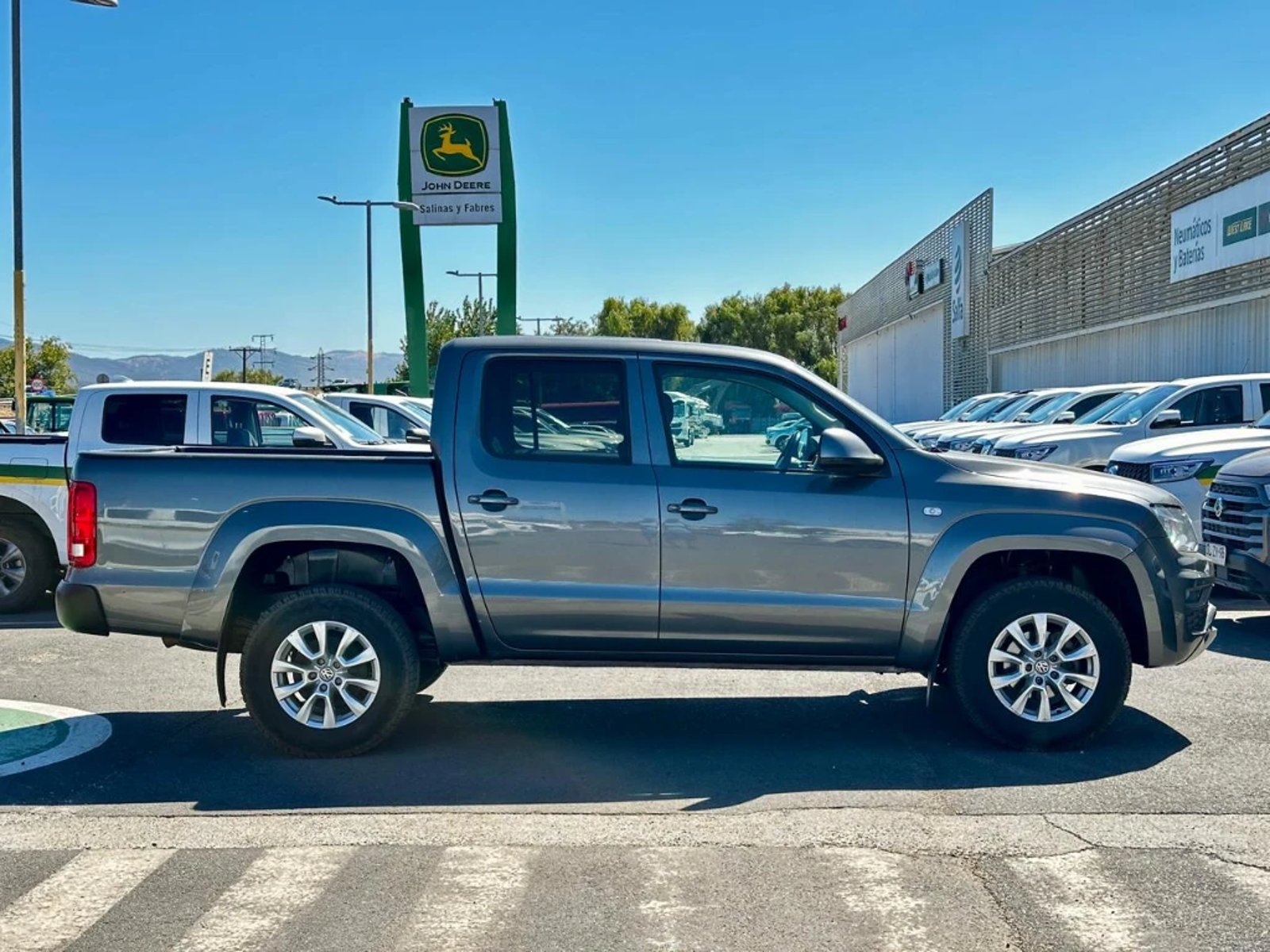VOLKSWAGEN AMAROK 2022 - Imagen 4 de 20