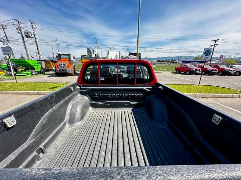 Mitsubishi L200 2023 - Imagen 11 de 20