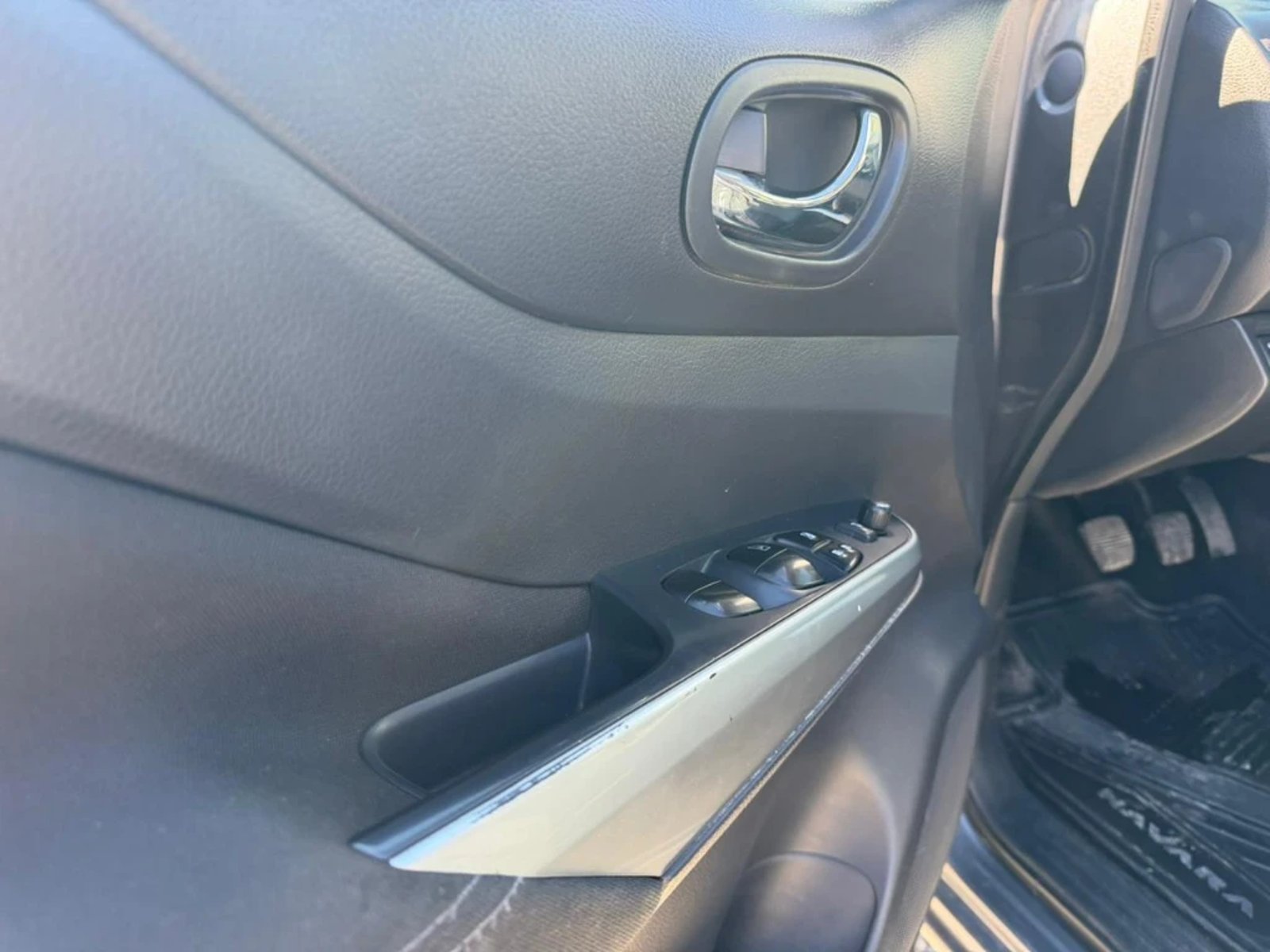 NISSAN NAVARA 2023 - Imagen 14 de 20