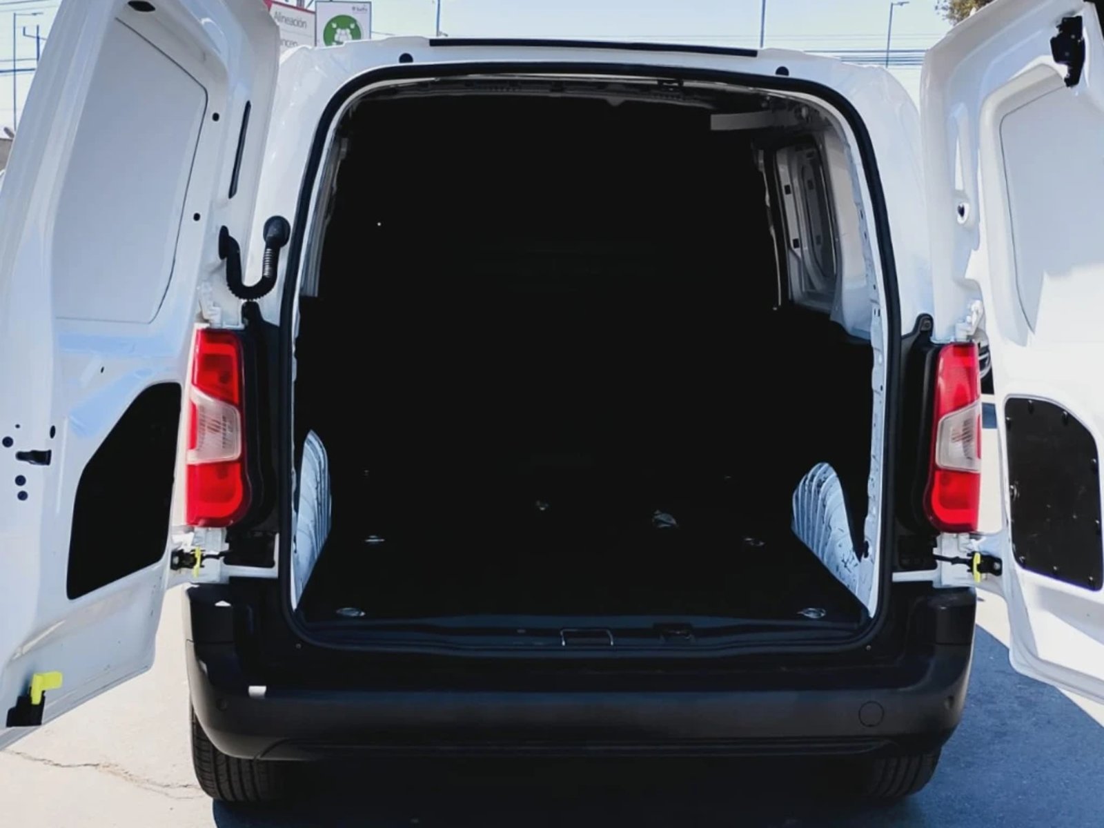 CITROEN BERLINGO 2023 - Imagen 8 de 20