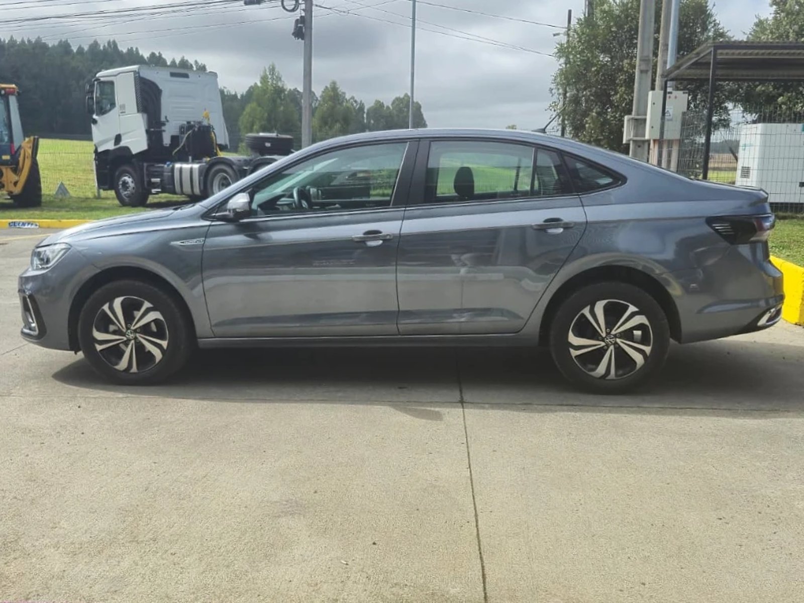 VOLKSWAGEN VIRTUS 2024 - Imagen 9 de 20