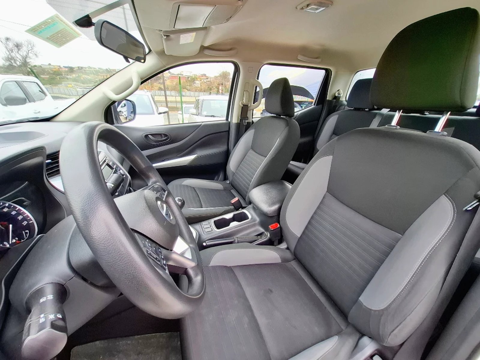 NISSAN NAVARA 2023 - Imagen 11 de 20
