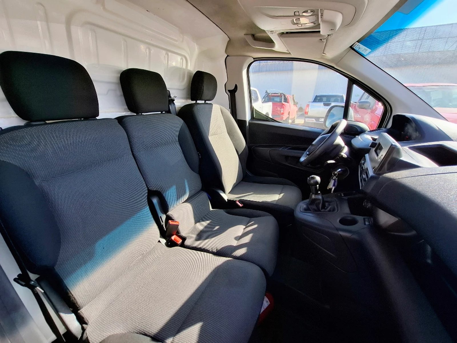 Peugeot Partner 2023 - Imagen 20 de 20