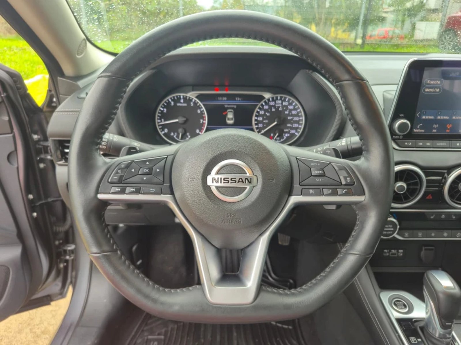 NISSAN SENTRA 2023 - Imagen 17 de 20