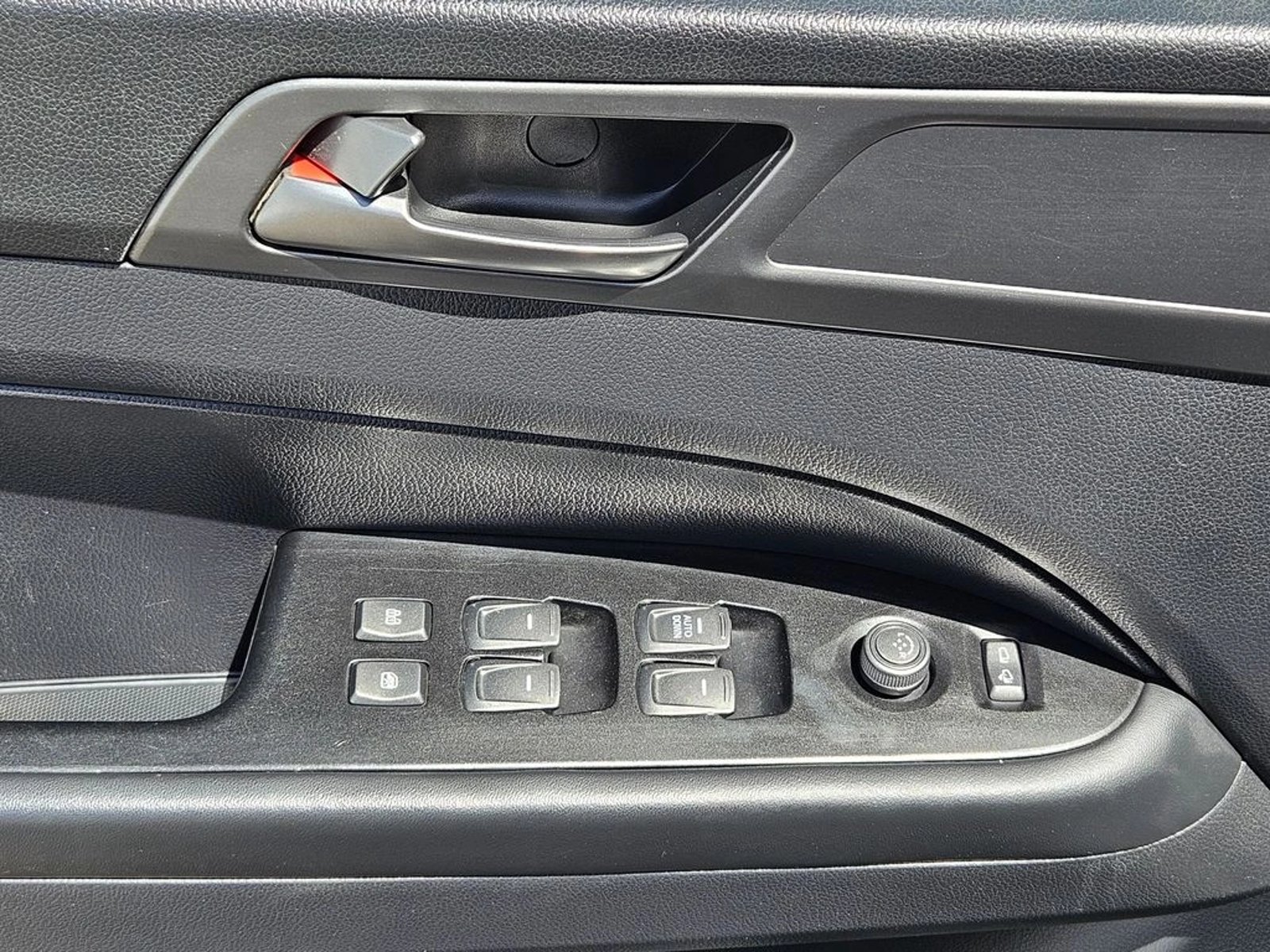 SSANGYONG MUSSO 2023 - Imagen 16 de 20