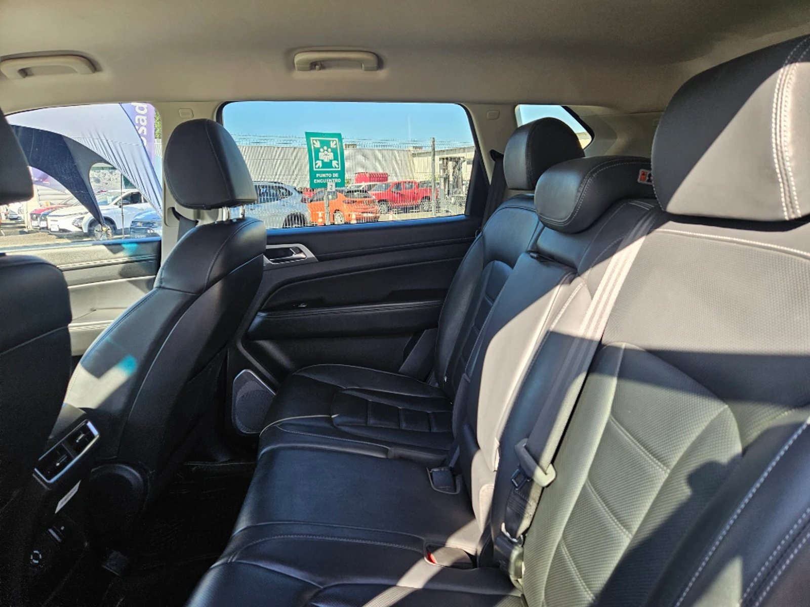 SSANGYONG REXTON 2023 - Imagen 13 de 20