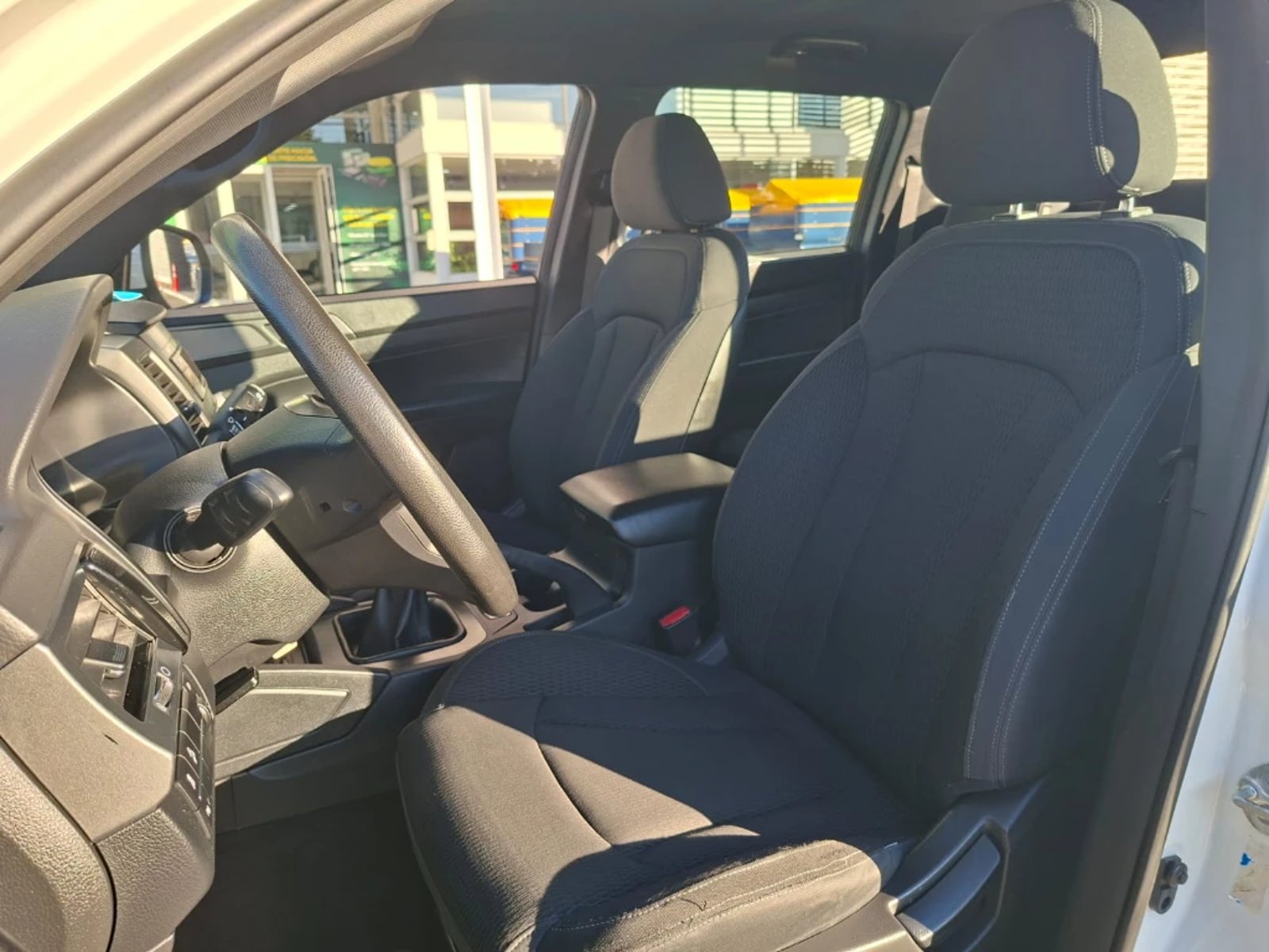 SSANGYONG GRAND MUSSO 2023 - Imagen 12 de 20