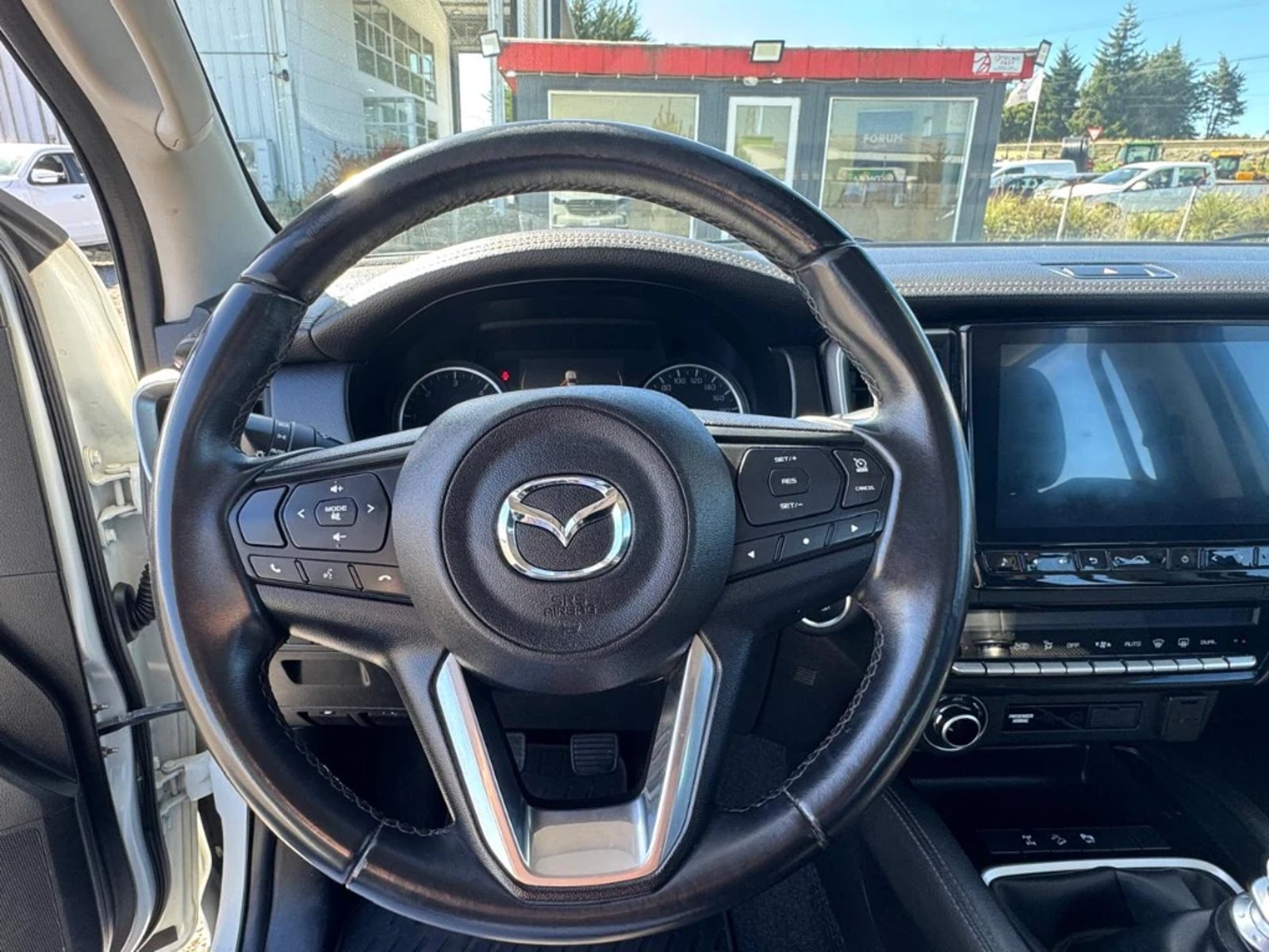 MAZDA BT-50 2022 - Imagen 16 de 20