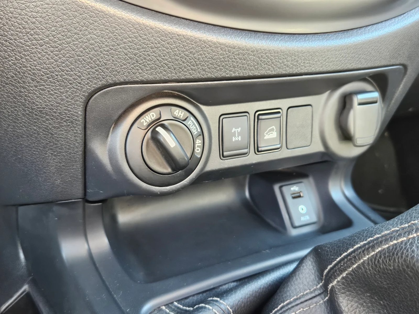 NISSAN NAVARA 2023 - Imagen 19 de 20