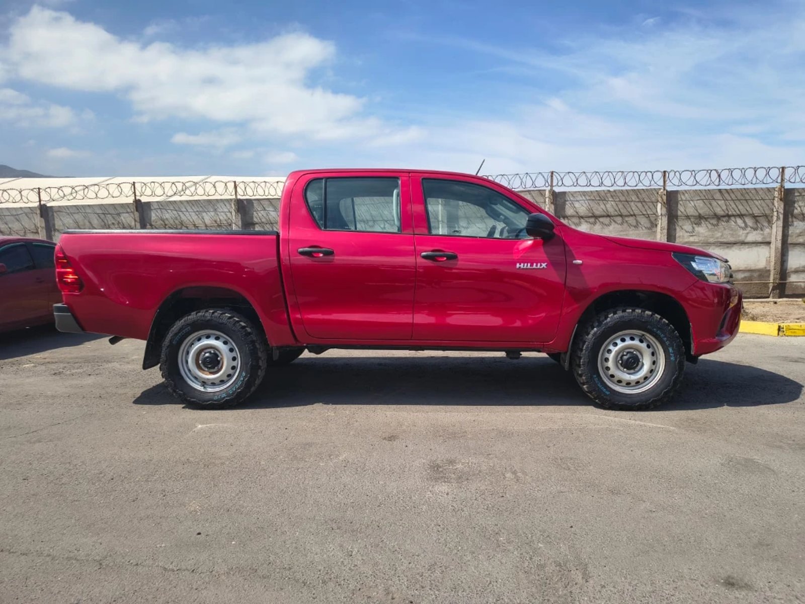 Toyota Hilux 2024 - Foto 4 de 20
