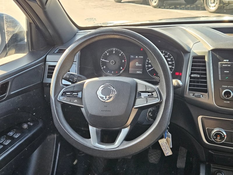 SsangYong Grand musso 2023 - Imagen 13 de 20