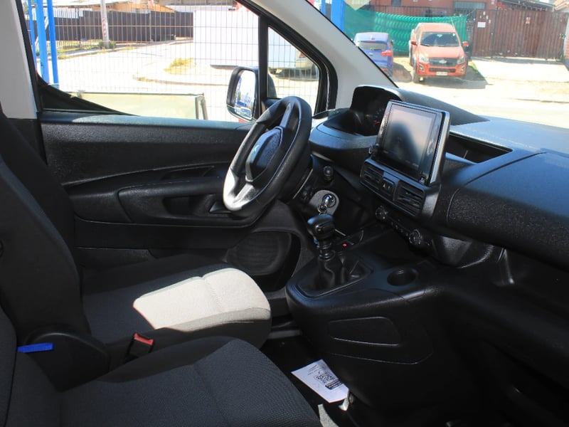 Peugeot Partner 2024 - Imagen 8 de 20