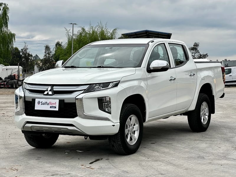 Mitsubishi L200 2023