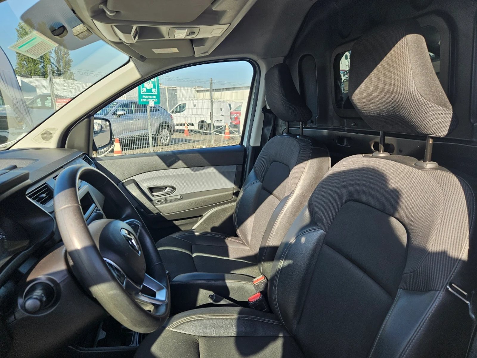 RENAULT EXPRESS 2023 - Imagen 16 de 20