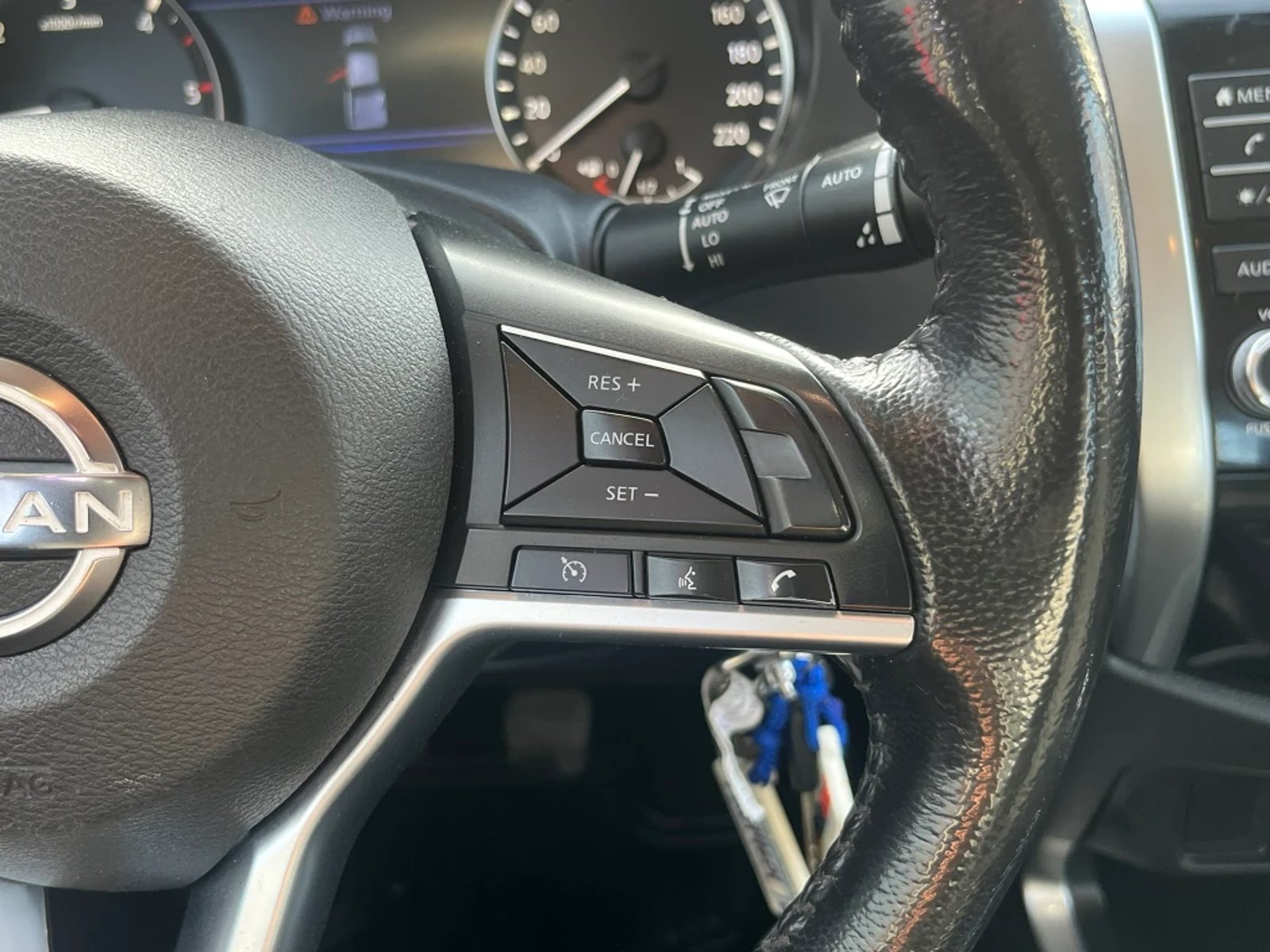 NISSAN NAVARA 2023 - Imagen 16 de 20