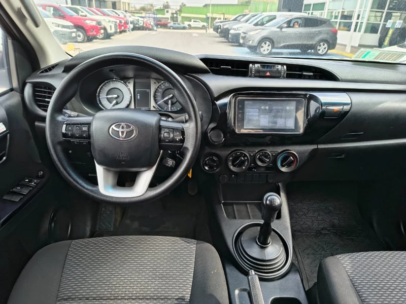 Toyota Hilux 2024 - Imagen 12 de 20