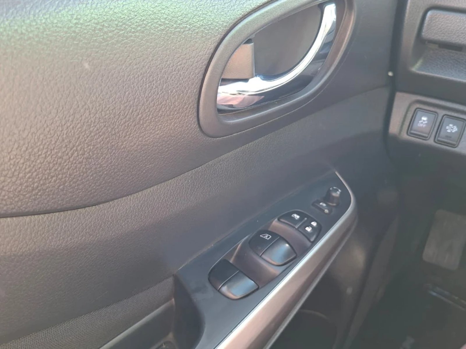 Nissan Navara 2023 - Imagen 13 de 20
