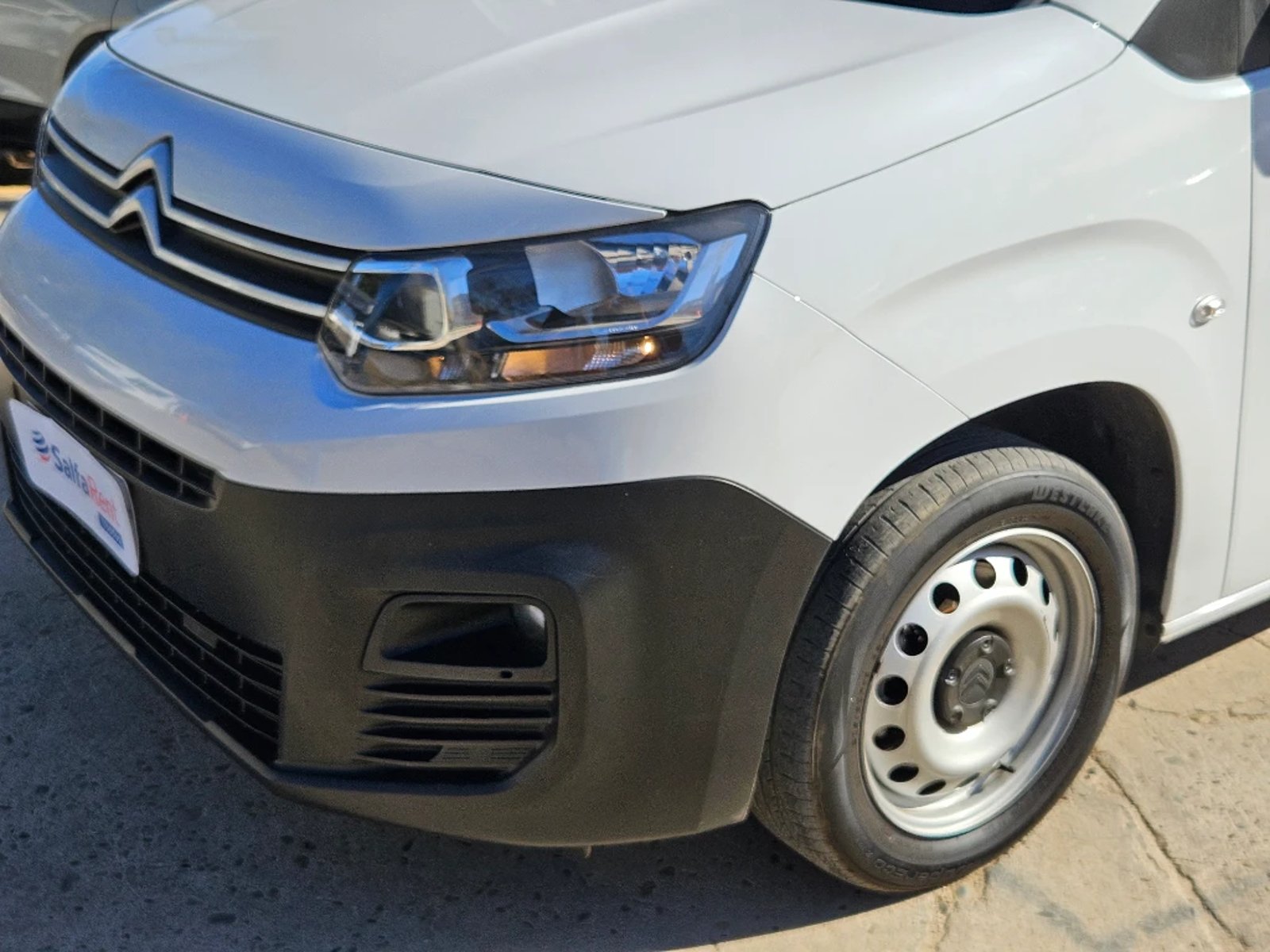 Citroën Berlingo 2023 - Foto 2 de 20