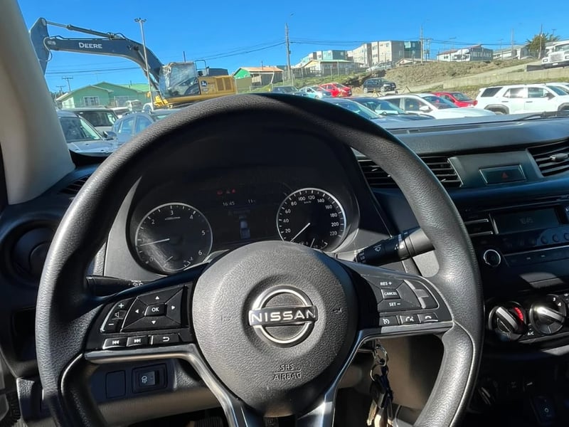 Nissan Navara 2023 - Imagen 12 de 17