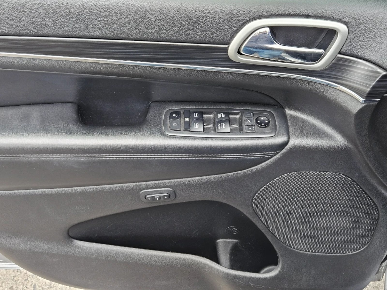 JEEP GRAND CHEROKEE 2020 - Imagen 13 de 20