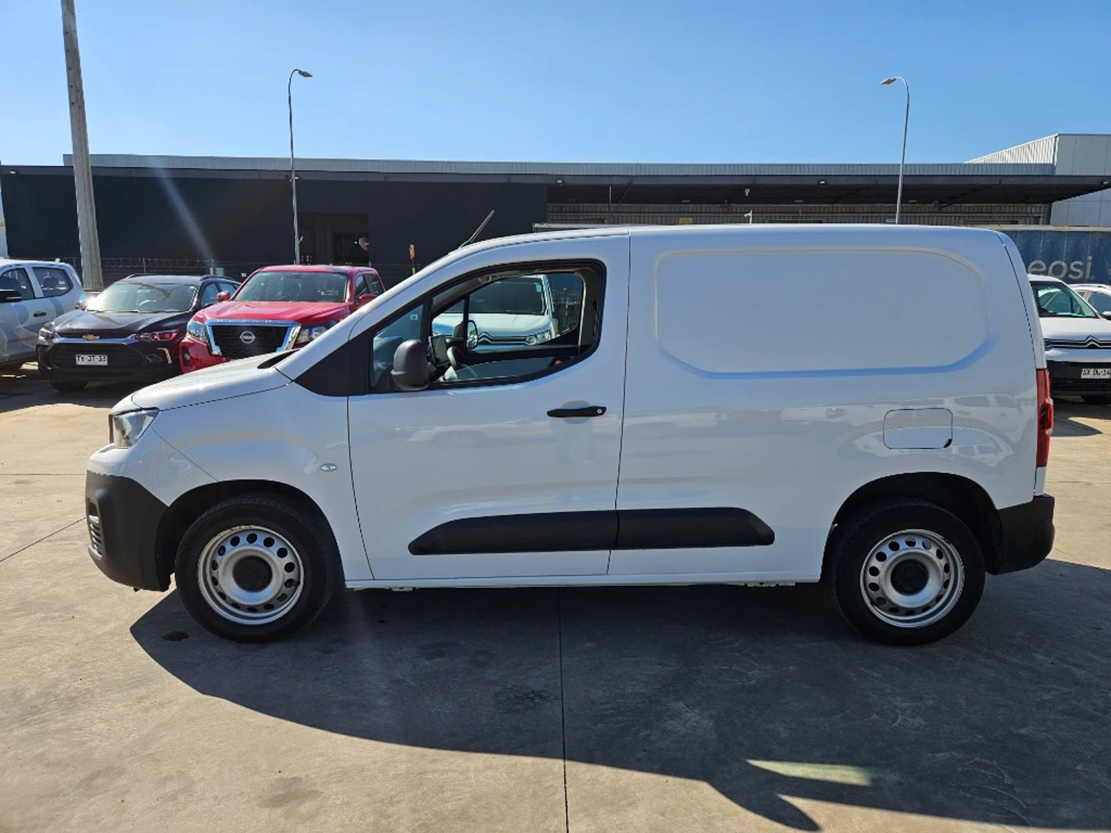 Peugeot Partner 2024 - Imagen 8 de 20