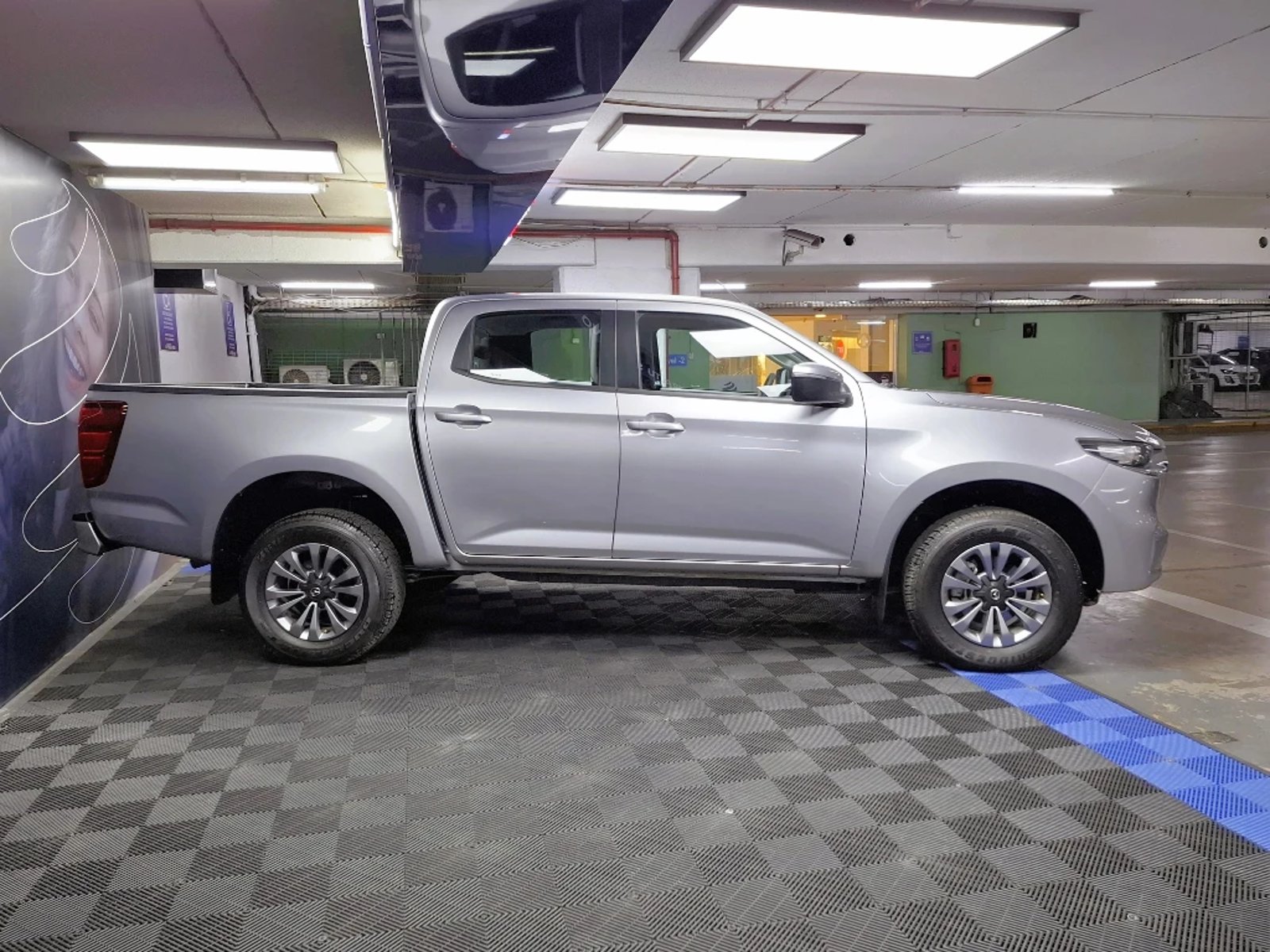 MAZDA BT-50 2024 - Imagen 4 de 20