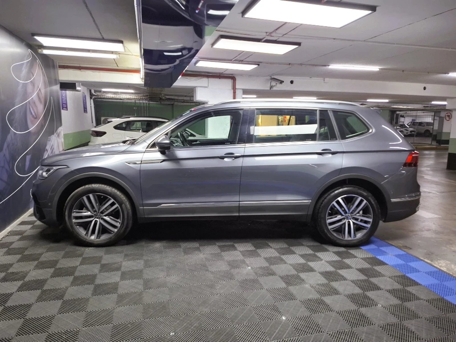 VOLKSWAGEN TIGUAN 2024 - Imagen 7 de 20