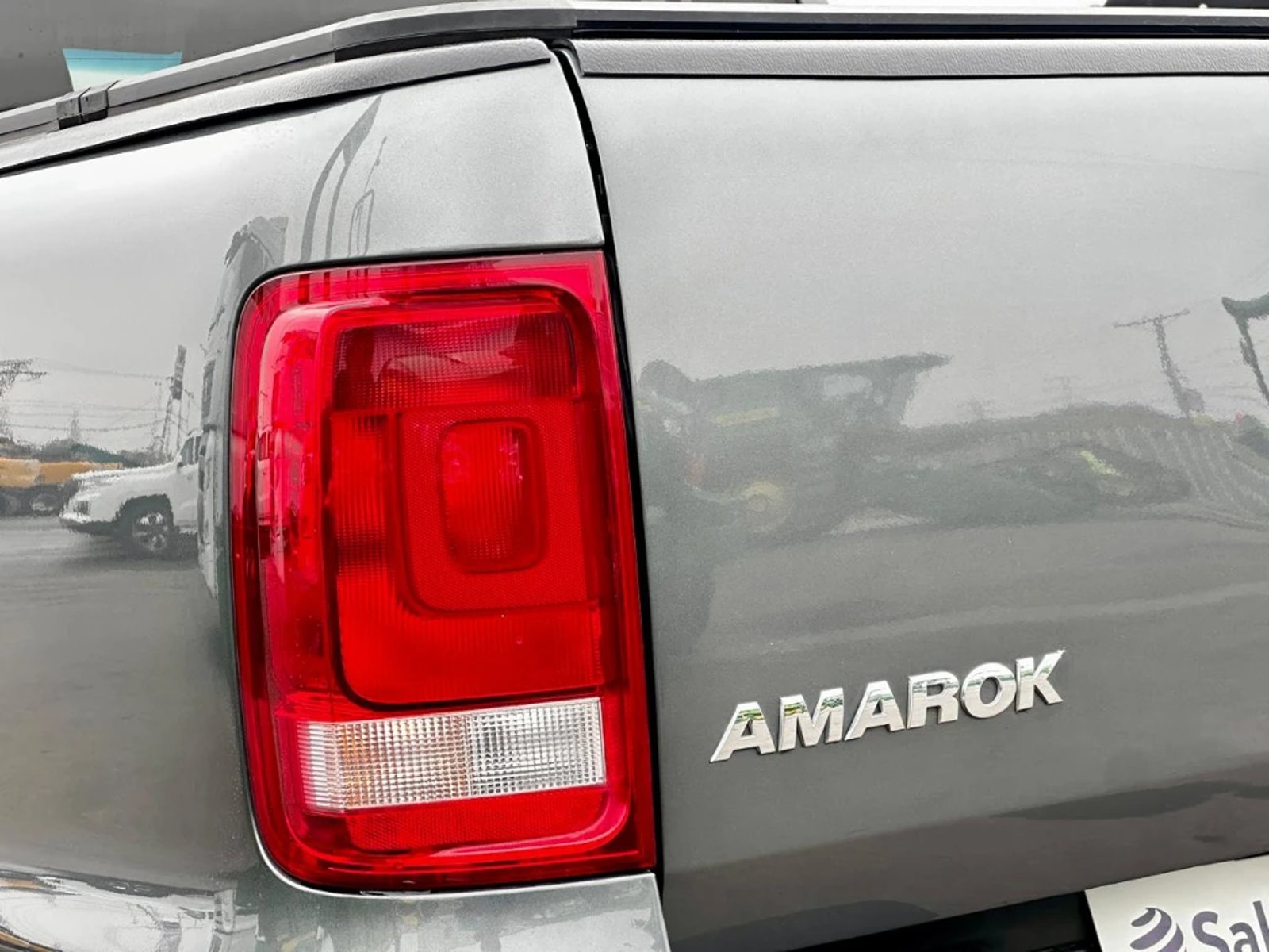 VOLKSWAGEN AMAROK 2023 - Imagen 9 de 20