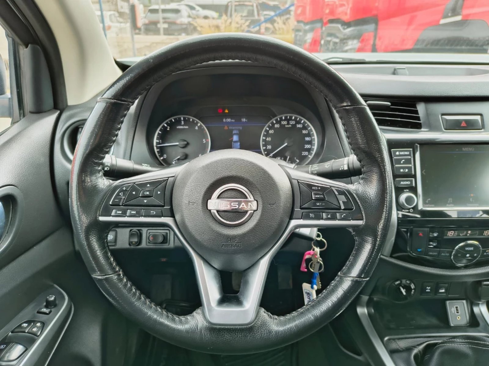NISSAN NAVARA 2023 - Imagen 17 de 20