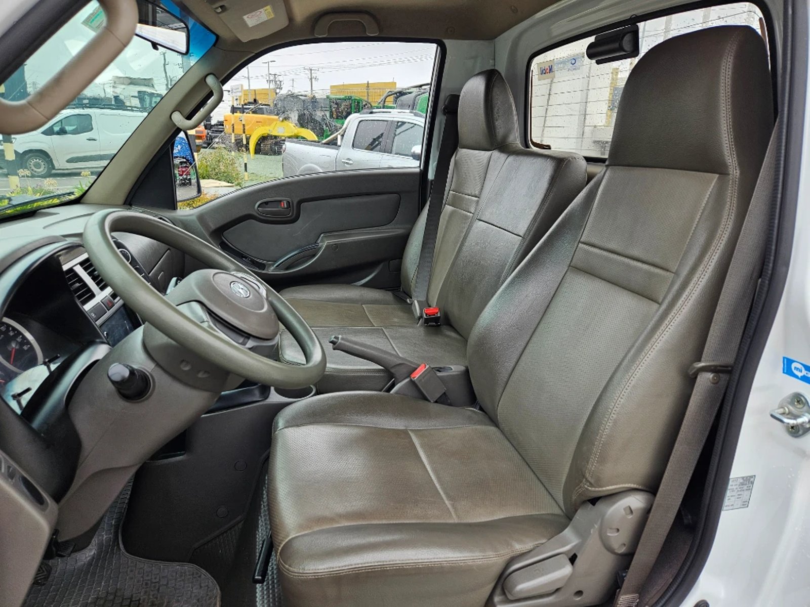 HYUNDAI PORTER 2022 - Imagen 13 de 20