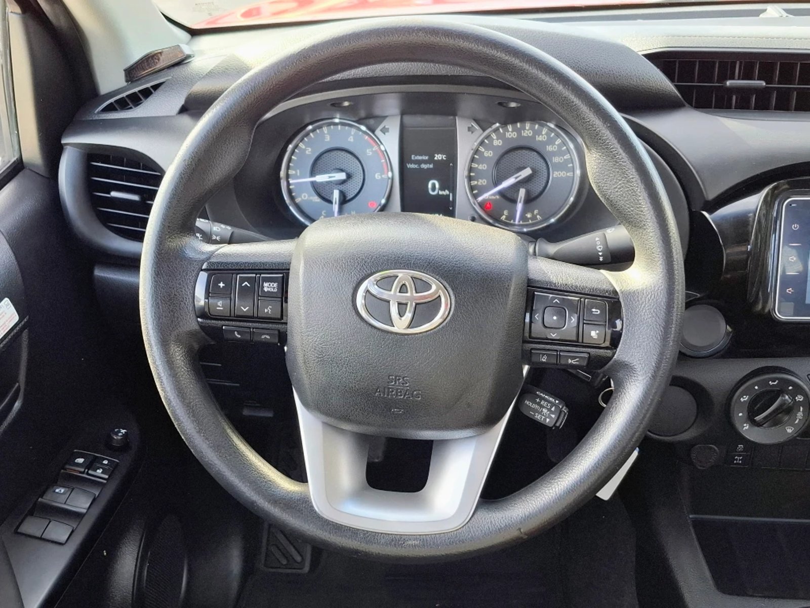 Toyota Hilux 2023 - Imagen 13 de 20