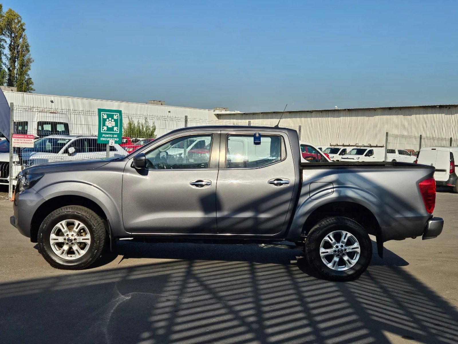 NISSAN NAVARA 2023 - Imagen 8 de 20
