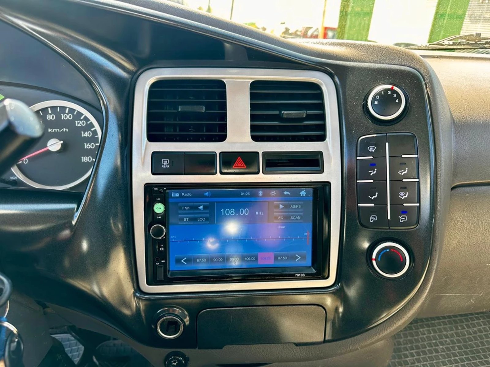 HYUNDAI PORTER 2022 - Imagen 17 de 20