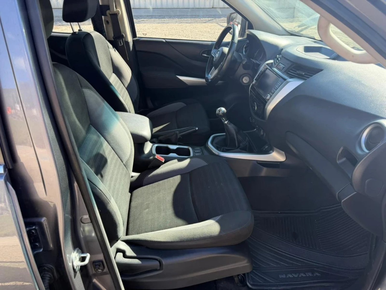 NISSAN NAVARA 2023 - Imagen 16 de 20
