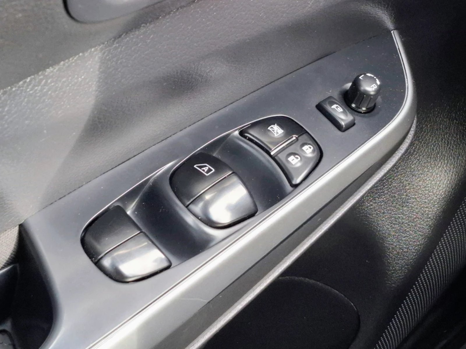 NISSAN NAVARA 2023 - Imagen 11 de 20
