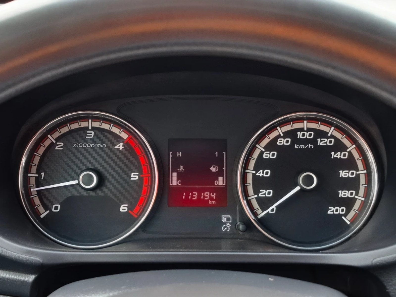 MITSUBISHI L200 2022 - Imagen 15 de 20