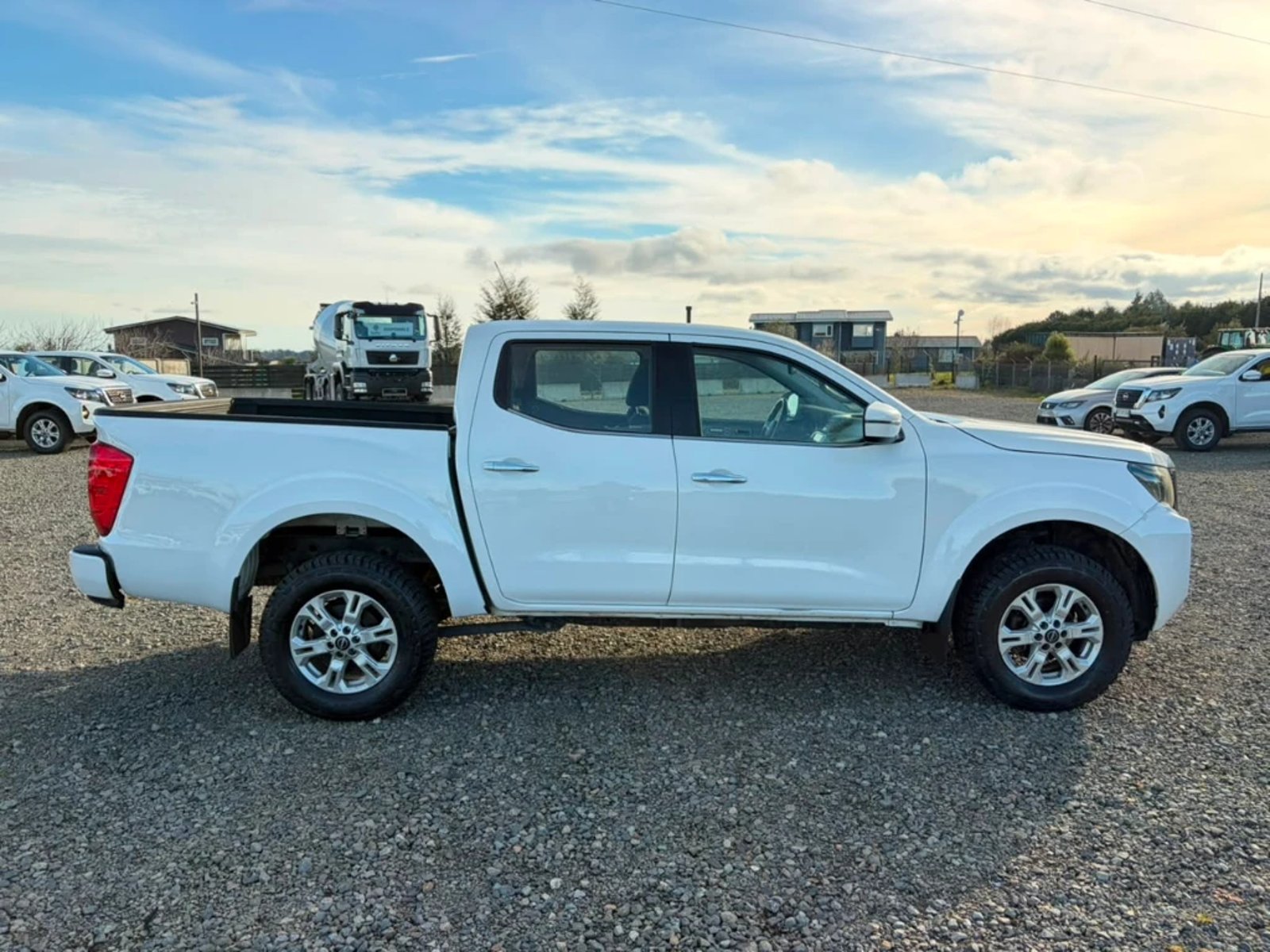 Nissan Navara 2023 - Foto 4 de 20