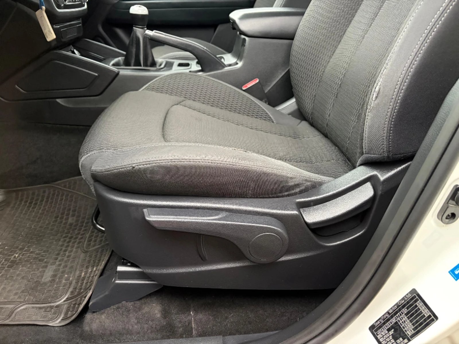 SsangYong Grand musso 2023 - Imagen 14 de 20