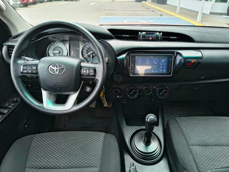 Toyota Hilux 2024 - Imagen 16 de 20