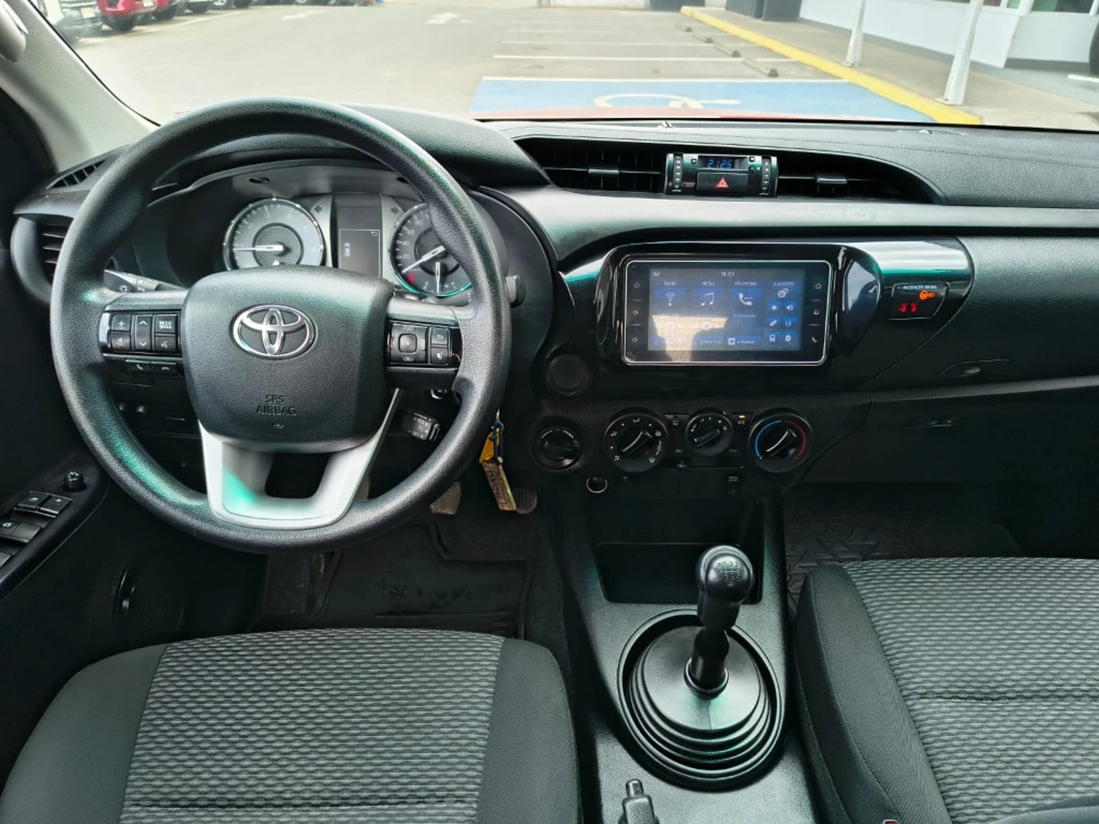 Toyota Hilux 2024 - Imagen 16 de 20