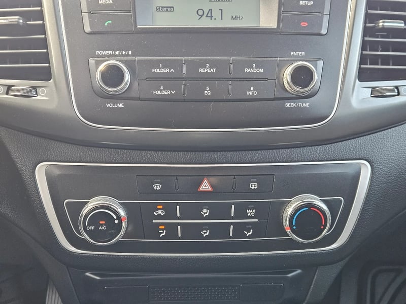 SsangYong Grand musso 2023 - Imagen 18 de 20