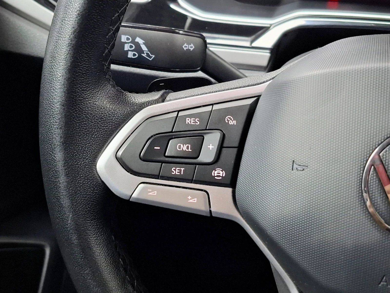 VOLKSWAGEN NIVUS 2024 - Imagen 15 de 20