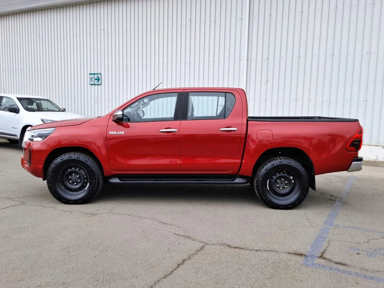 TOYOTA HILUX 2023 - Imagen 7 de 20