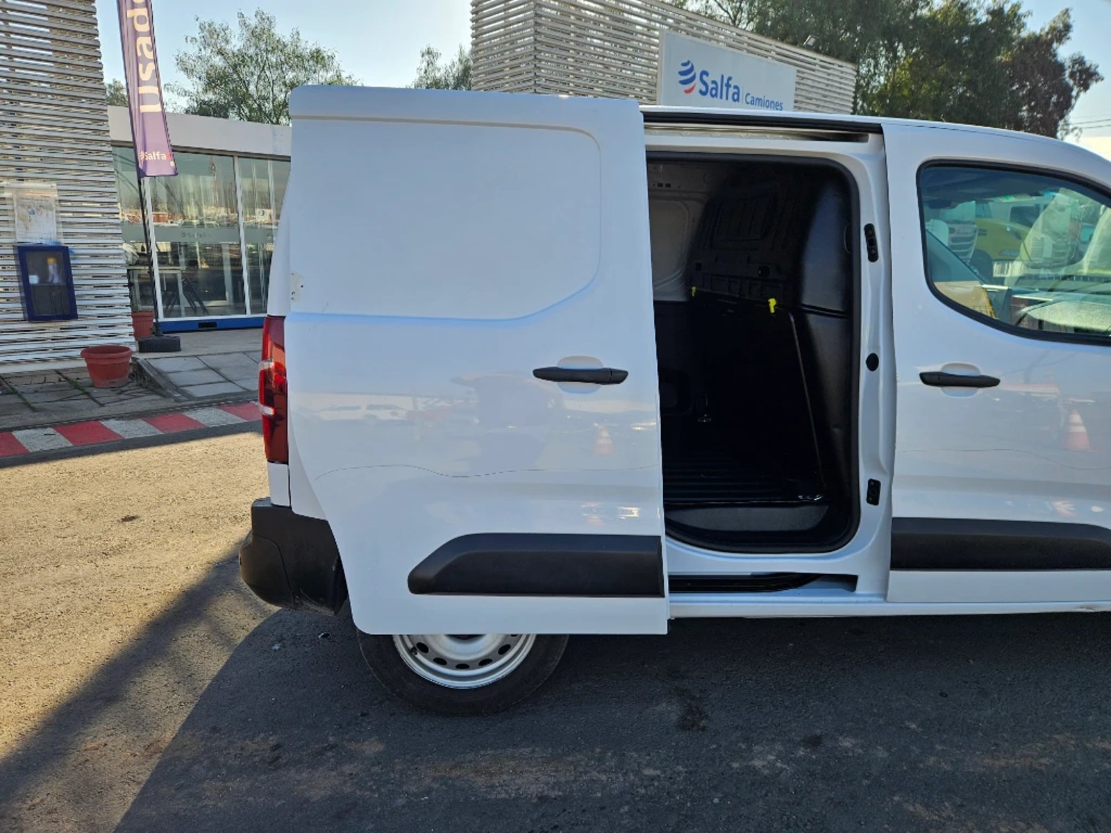 Citroën Berlingo 2024 - Imagen 9 de 20