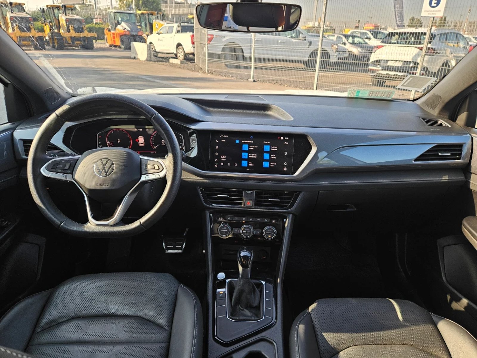 VOLKSWAGEN TAOS 2023 - Imagen 13 de 20