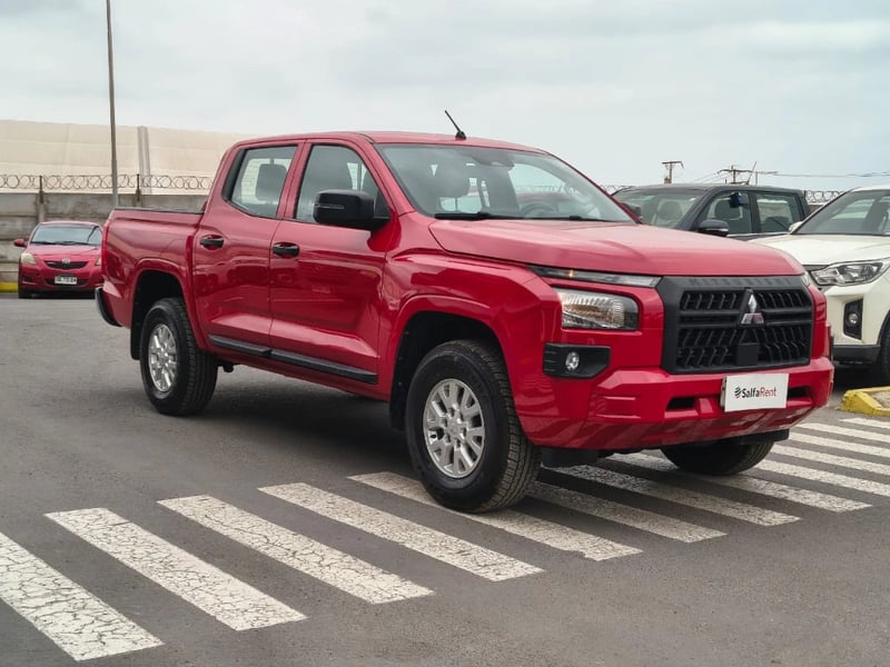 Mitsubishi L200 2024 - Imagen 3 de 20