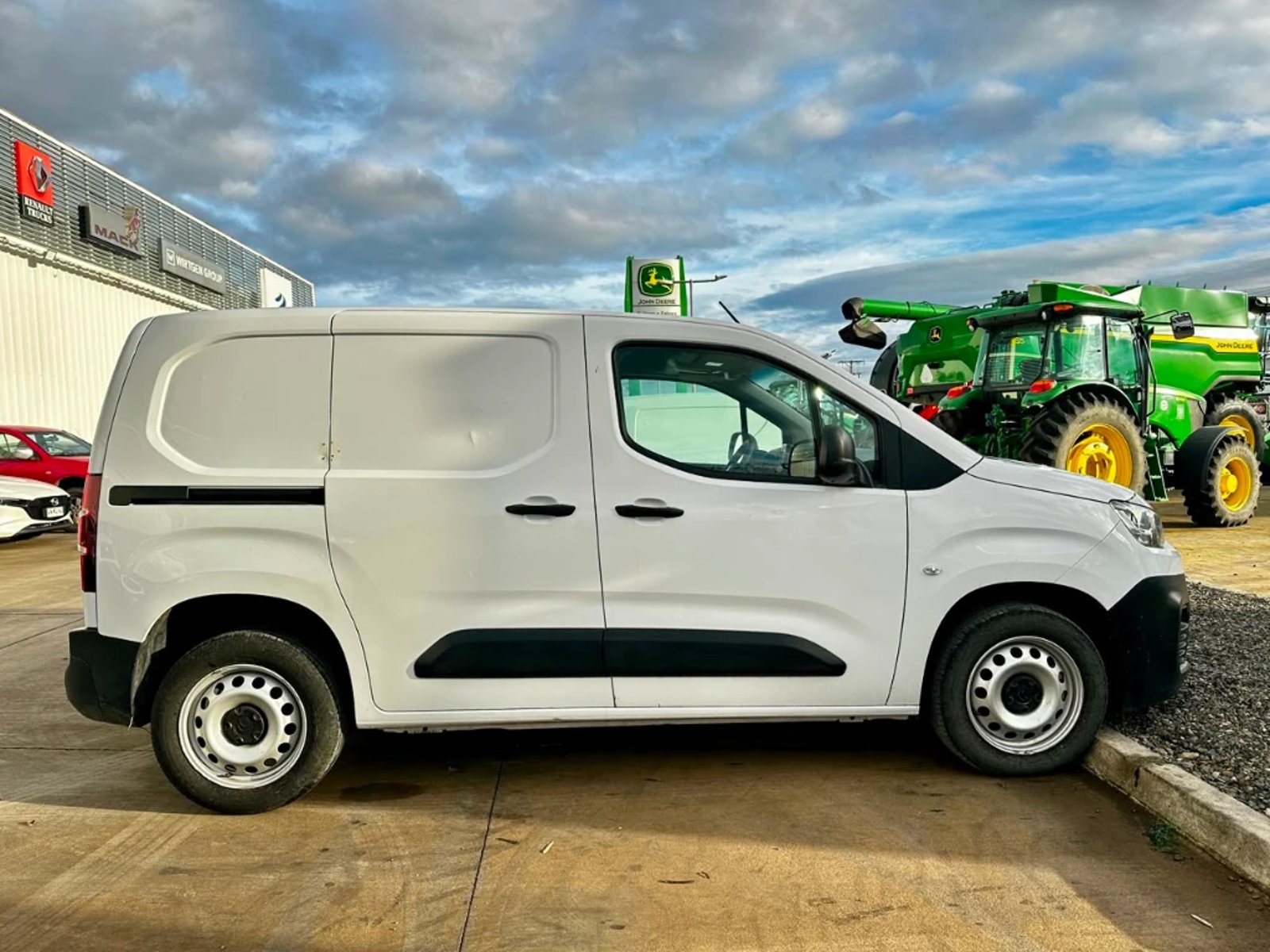 Citroën Berlingo 2024 - Imagen 7 de 20
