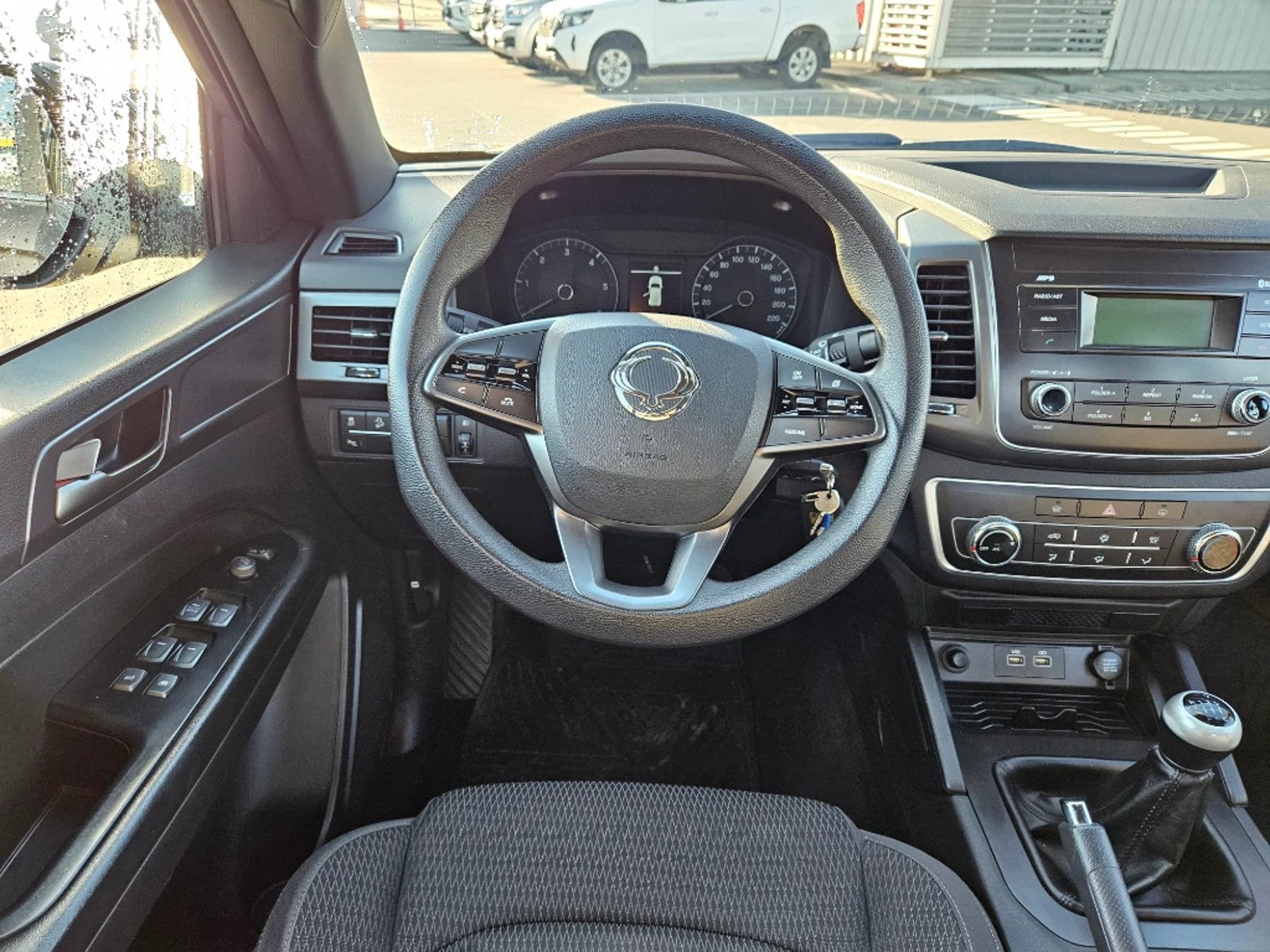 SSANGYONG GRAND MUSSO 2023 - Imagen 10 de 20