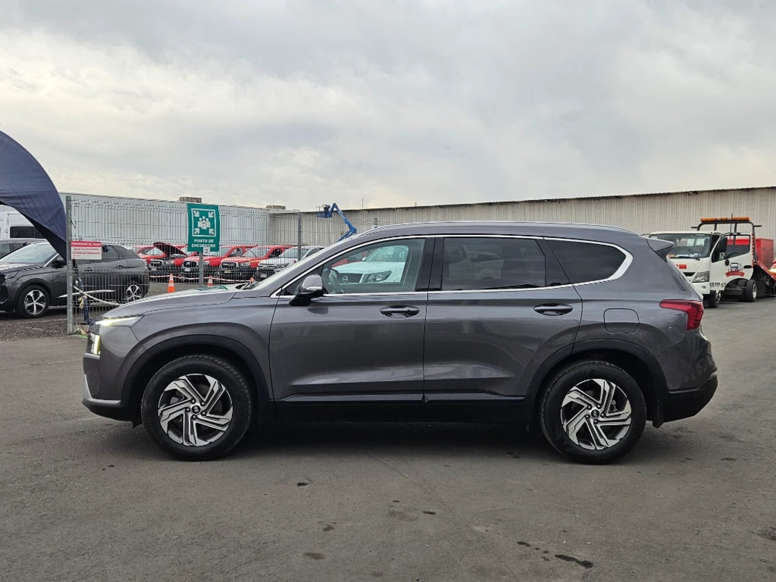 Hyundai Santa fe 2023 - Imagen 8 de 20